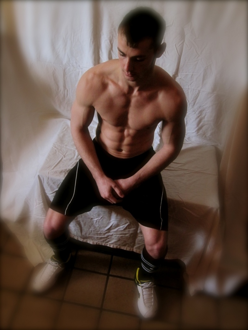 Male model photo shoot of Tyler Eifert