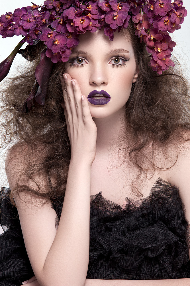 Female model photo shoot of Olga Gogoleva by Aysha Remeithi