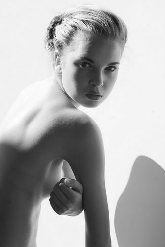 Female model photo shoot of Angela Arnold Alias