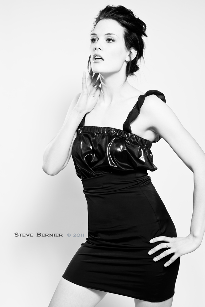 Female model photo shoot of Jasmine     Pearl and Shar Elizabeth  by Steve Bernier