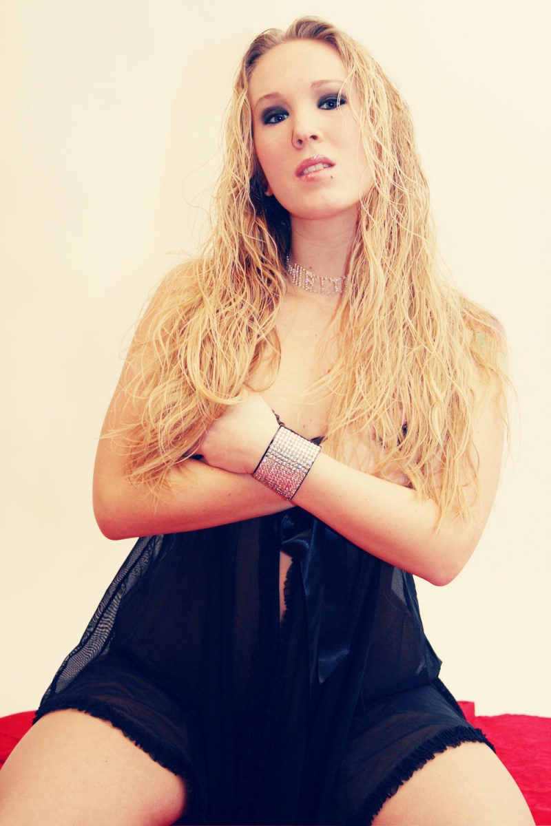 Female model photo shoot of Jess Haggerty