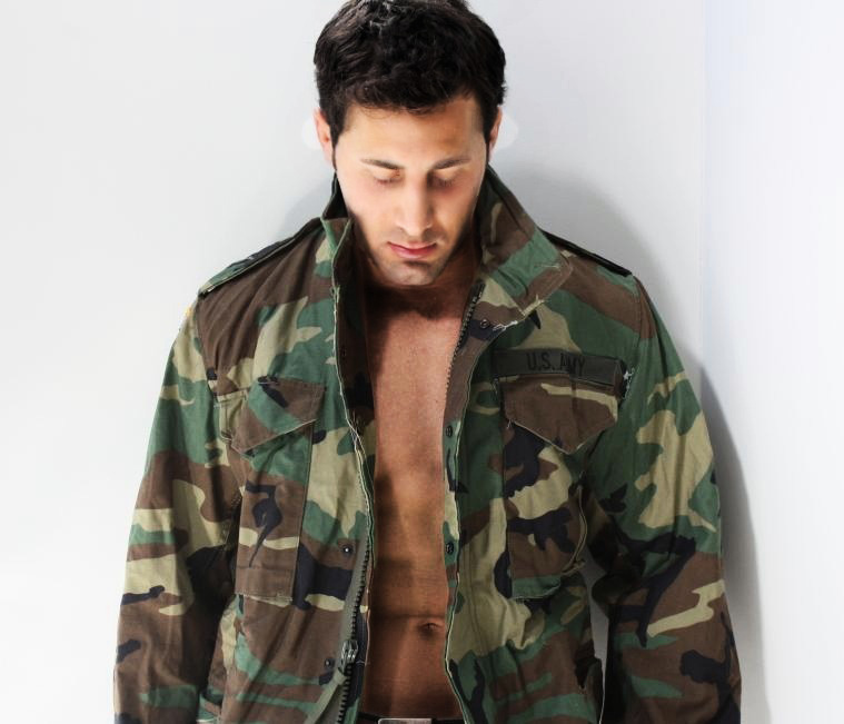 Male model photo shoot of Ori Markfeld