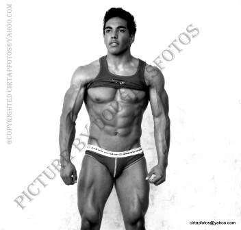 Male model photo shoot of Fernando 