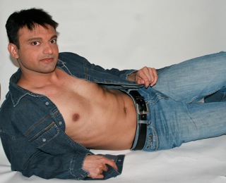 Male model photo shoot of nysono