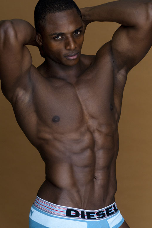 Male model photo shoot of Alvin Alto
