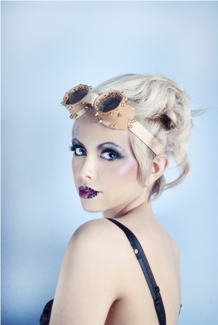 Female model photo shoot of amberSwan by Ursula Roxy