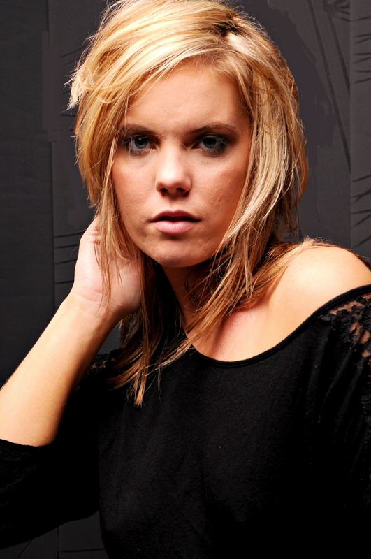 Female model photo shoot of Jami Elise 