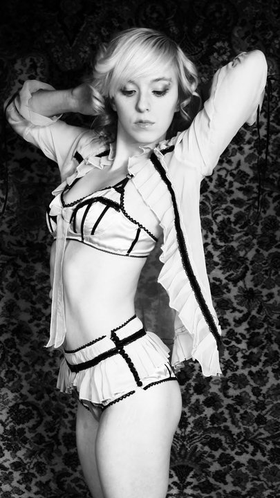 Female model photo shoot of Zee Valenteen by Gary Westby
