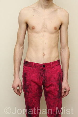 Male model photo shoot of Jonathan Mist in London