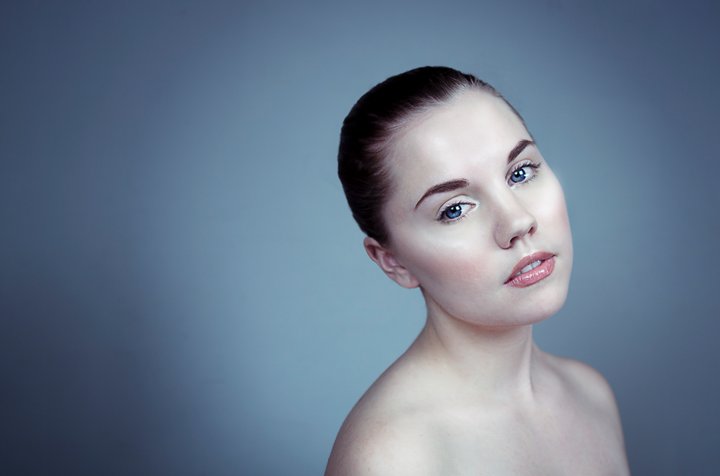 Female model photo shoot of Britannia Rose by dfthfghft