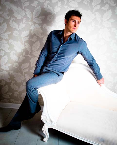 Male model photo shoot of Steven Thomson