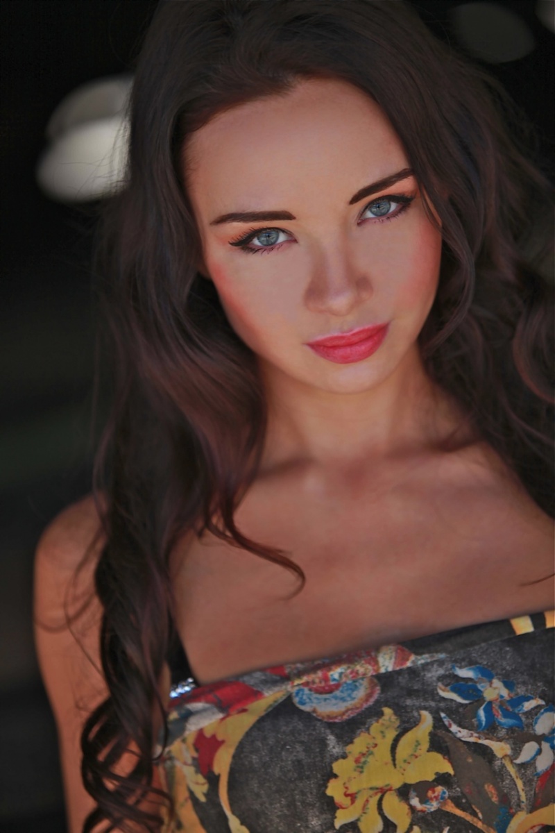 Female model photo shoot of Yulia Popova