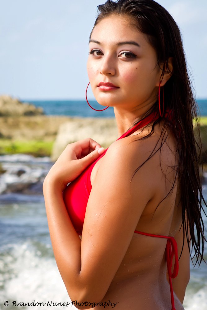 Female model photo shoot of Tesia Nunies in Ko'olina