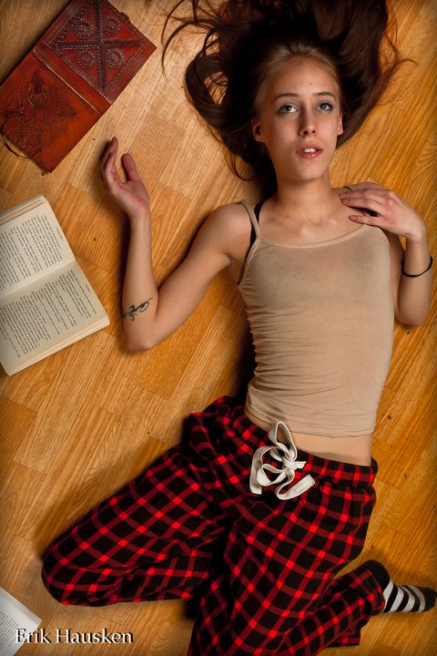 Female model photo shoot of mimmy jordan by Erik Hausken in my home