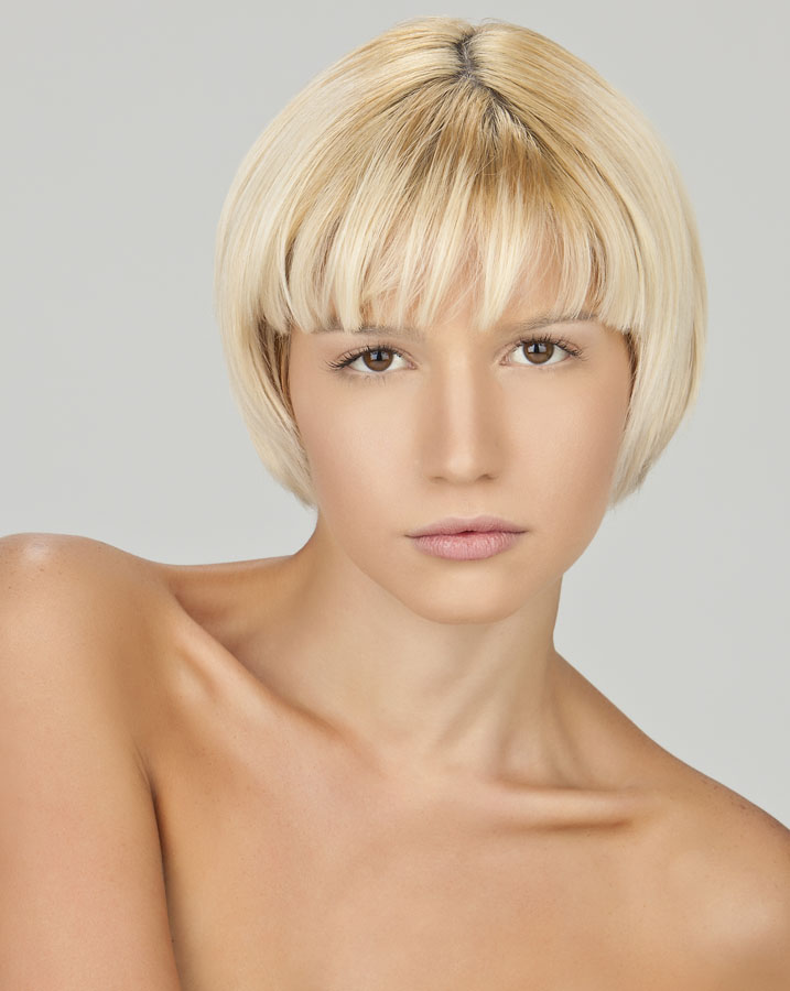 Female model photo shoot of mariana boaretto