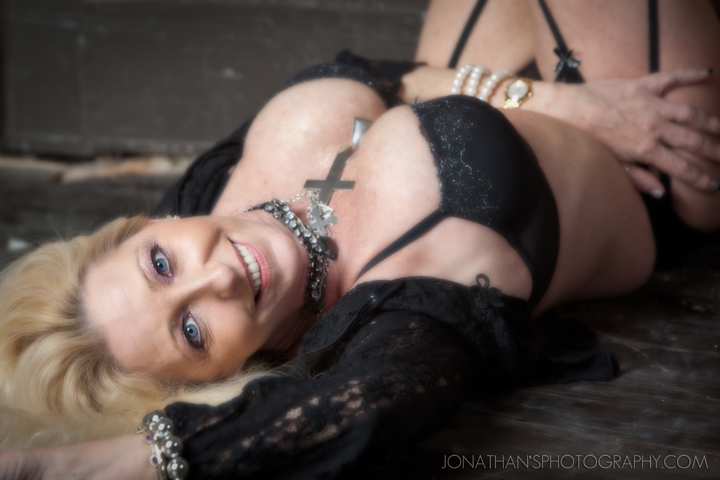 Female model photo shoot of JenniferHaddox by JonathansPhoto studio in Cincinnati, OH