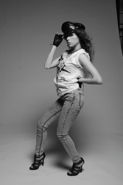 Female model photo shoot of Patricia Man