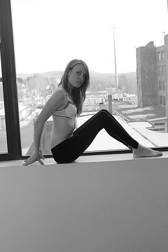 Female model photo shoot of AimeeShattuck by Tomographics