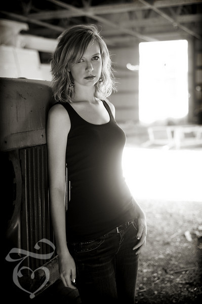 Female model photo shoot of Sara Frost by Chris Warkocki