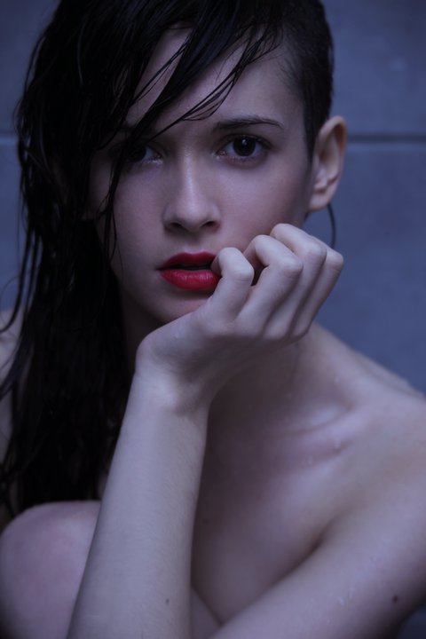 Female model photo shoot of Gwenaëlle Wieners
