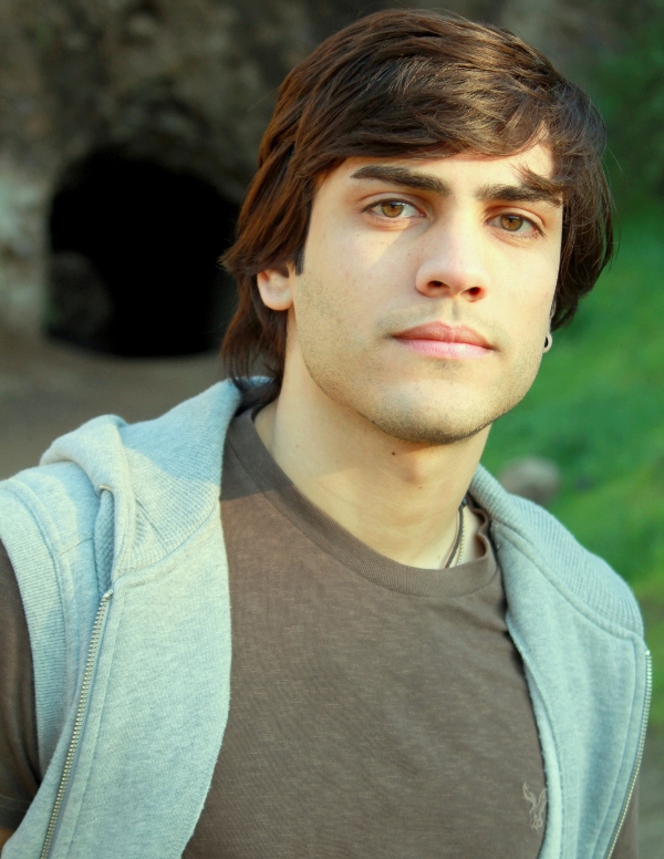 Male model photo shoot of Bryan Cid in Hollywood Caves