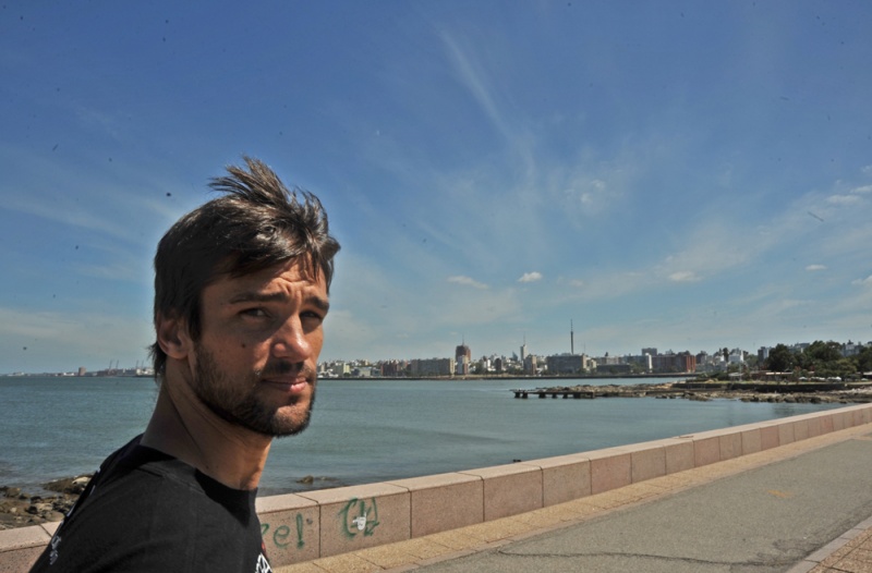 Male model photo shoot of Carlos Sanchez in Montevideo