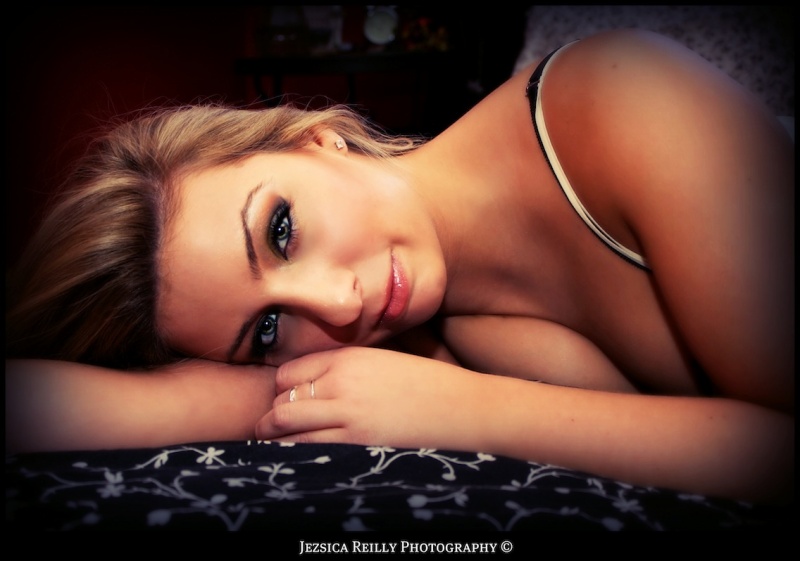 Female model photo shoot of JezsicaReilly