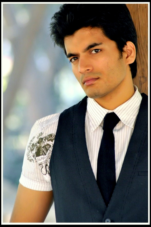 Male model photo shoot of Akshit Shetty in mumbai
