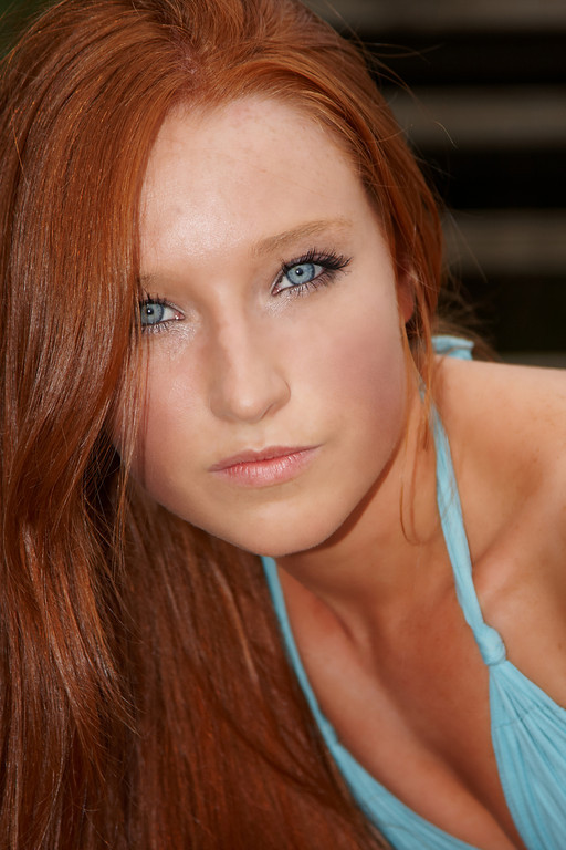 Female model photo shoot of Lara Kristy