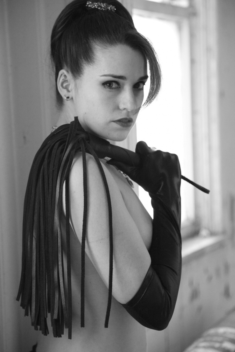 Female model photo shoot of Olivia Stray in Detroit MI