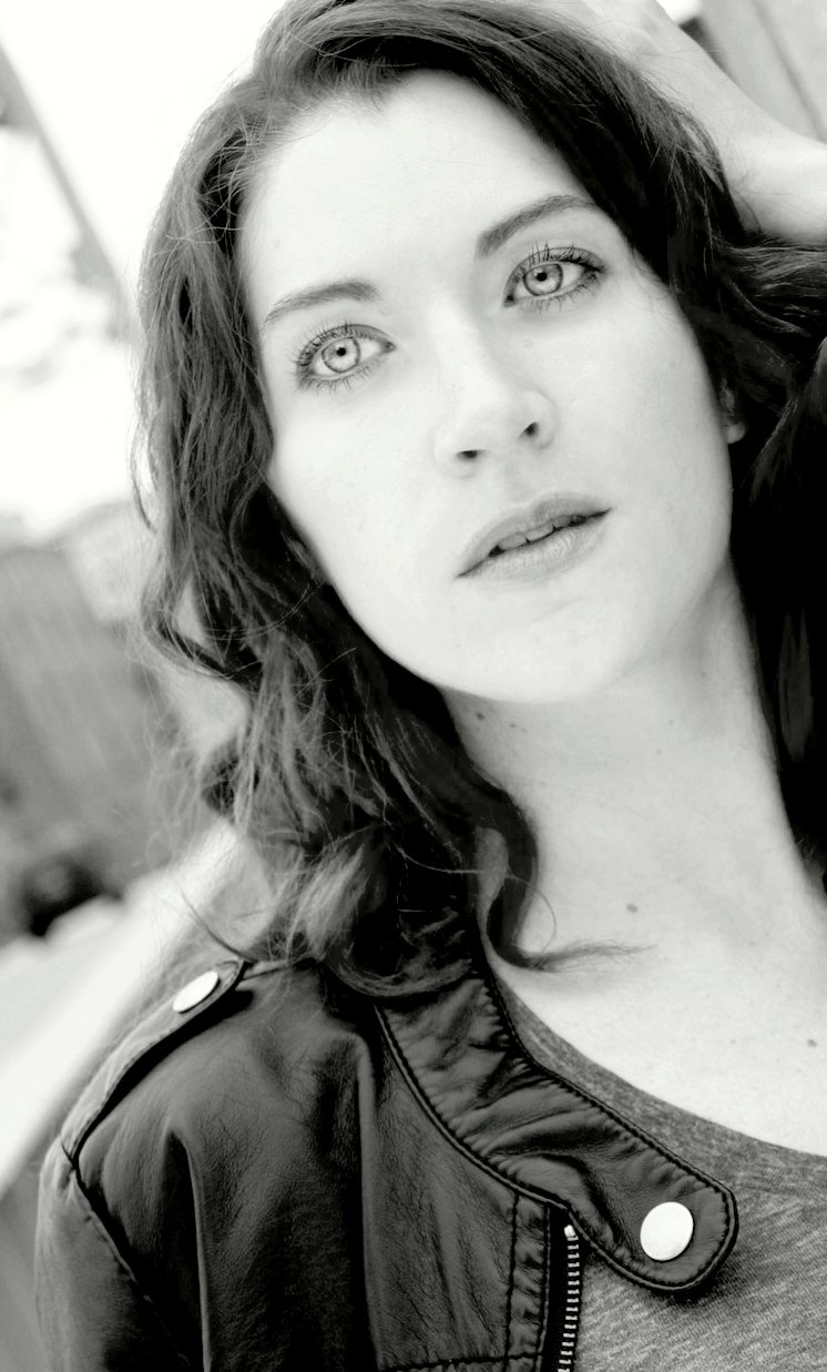 Female model photo shoot of Ellen Soderberg