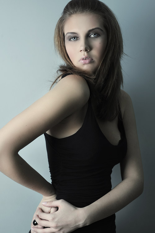 Female model photo shoot of Alisa Posikora