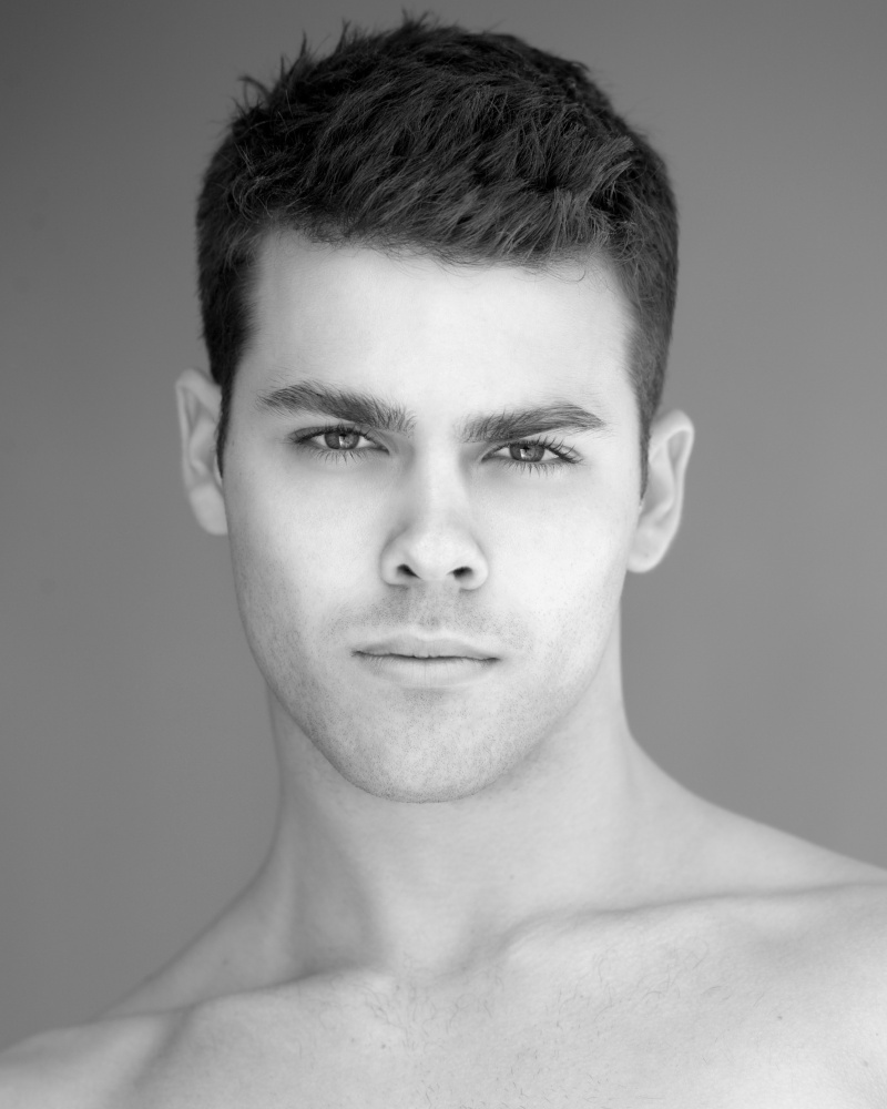 Male model photo shoot of Aaron John