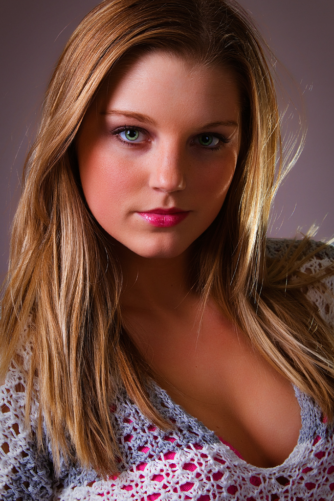 Female model photo shoot of Jenna Rae Gill