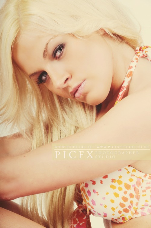 Female model photo shoot of Fergie-xxx-