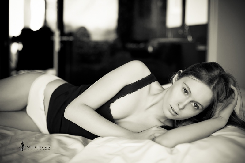 Female model photo shoot of Inge VI in bed&breakfast