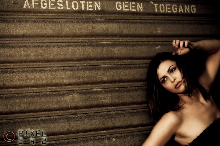 Female model photo shoot of Kiara Z by Leica_M4 in Antwerpen, Belgium, makeup by Valerie De Roeck