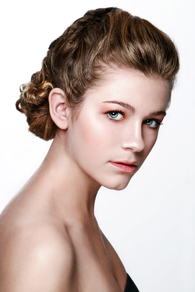 Female model photo shoot of Robyn Renee Danieley by Chanel Rene