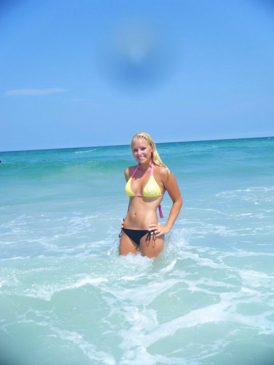 Female model photo shoot of Lexi Michele in Florida
