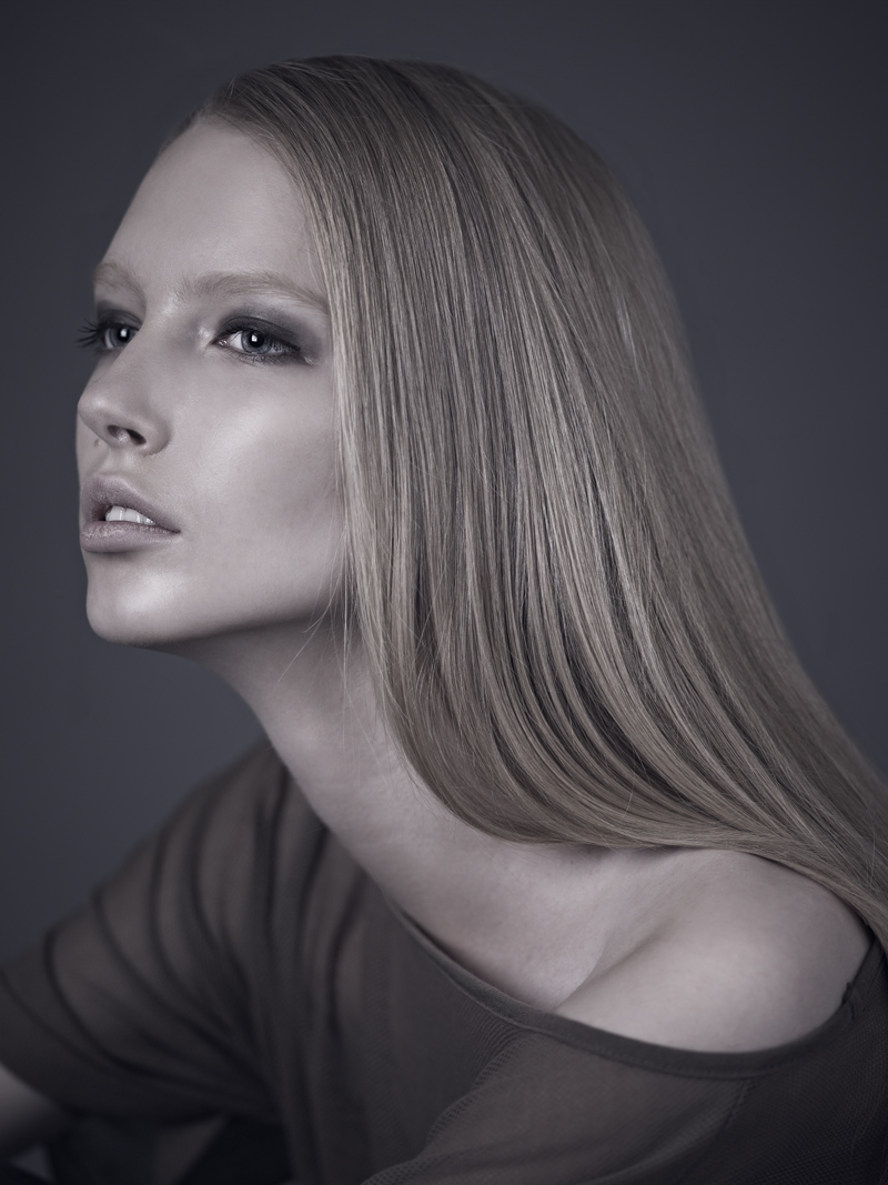 Female model photo shoot of Alessandra Paez
