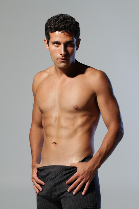 Male model photo shoot of Leonardo Silva