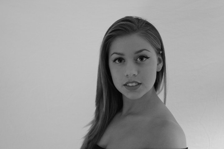 Female model photo shoot of Sarah Slater Gomez