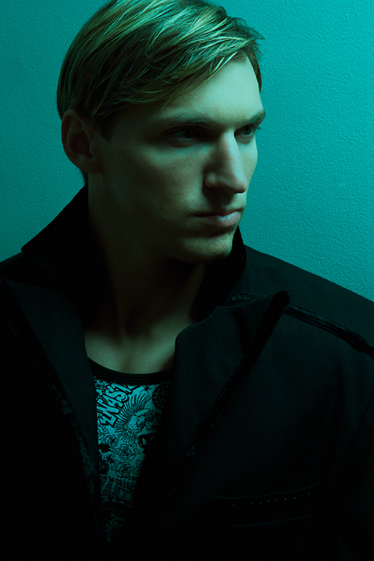 Male model photo shoot of Sheridan Hause