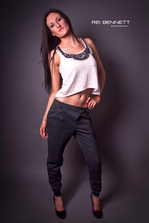 Female model photo shoot of lo1