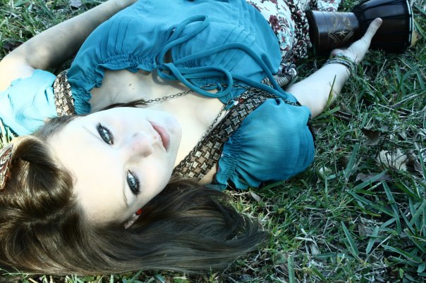 Female model photo shoot of AlexisAnonymous in Lutz, FL.