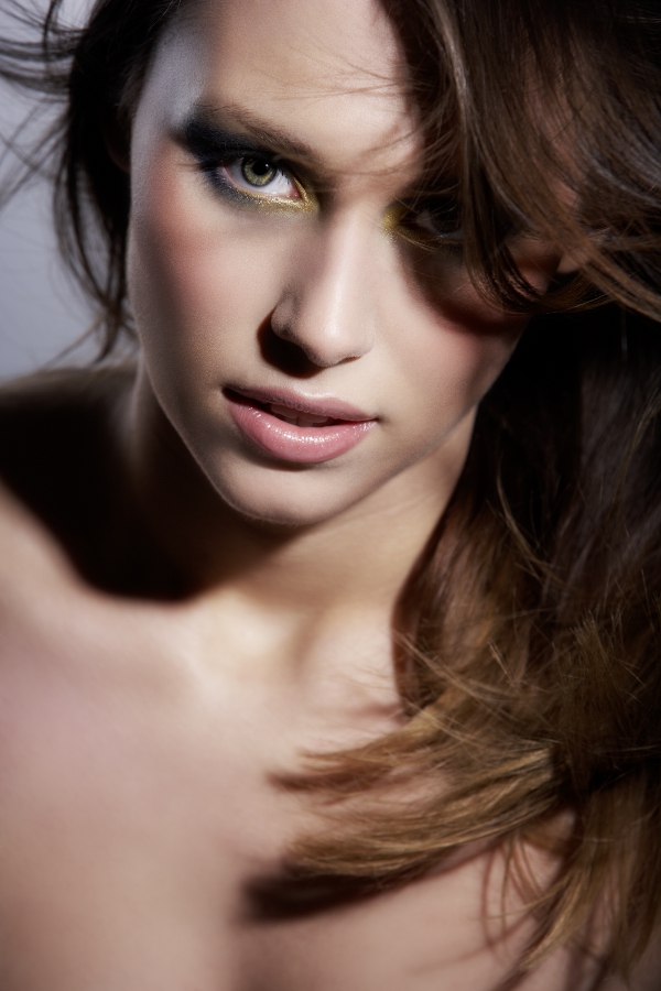 Female model photo shoot of MagdaBF