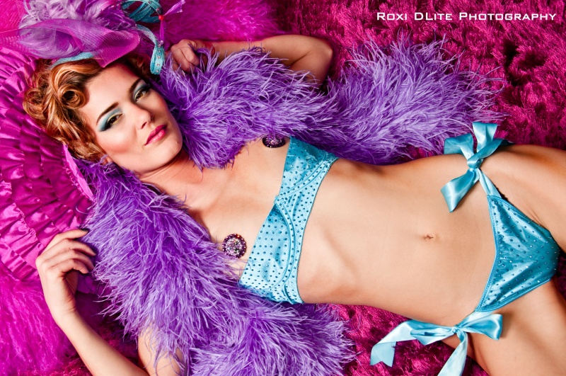 Female model photo shoot of Roxi Dlite Photography