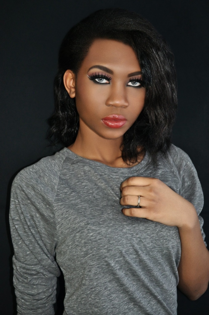 Female model photo shoot of Nattra Makeup Artistry