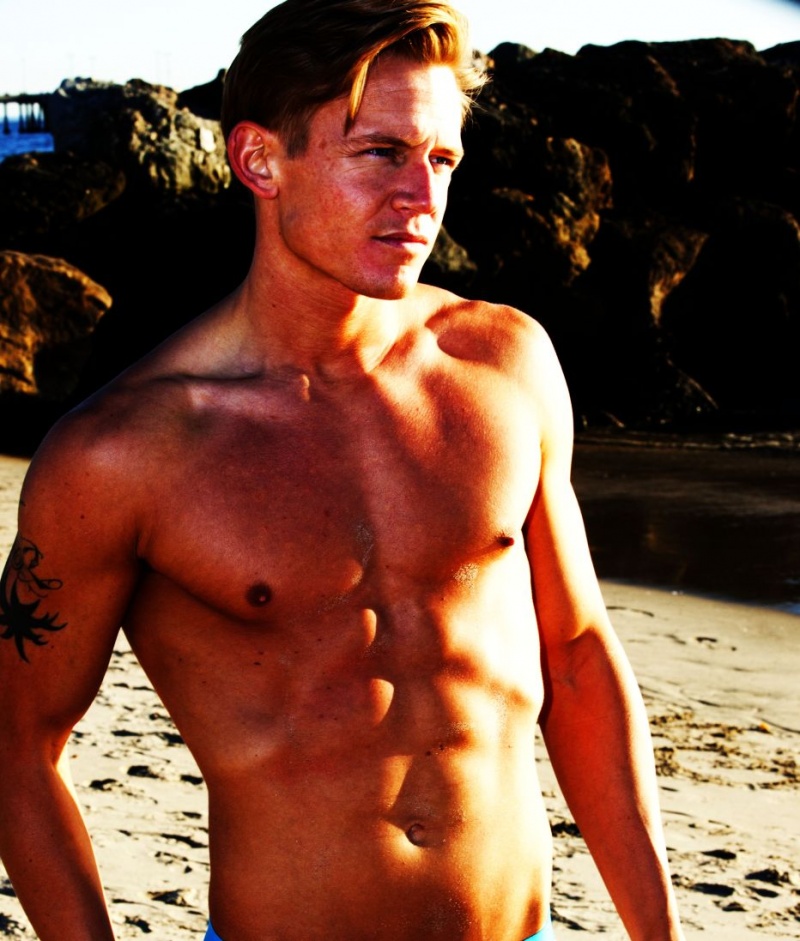 Male model photo shoot of Brett Rigby in Venice Beach March 2011