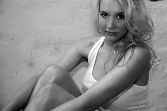 Female model photo shoot of Hollie Nilsson